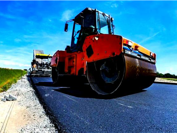 沥青道路施工